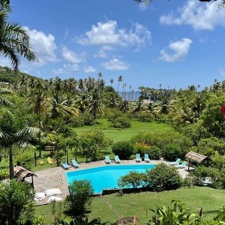 Hotel Firefly Estate Bequia à Crescent Beach Extérieur photo